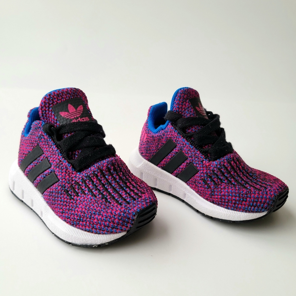 Adidas Swift Run Athletic Shoes toddler kids Originals (4K)